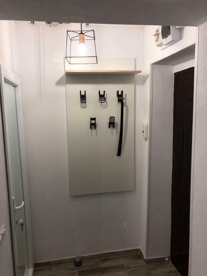 Cozy Place 47-Self Check In & Out-Hbo Max Pitesti Exterior photo